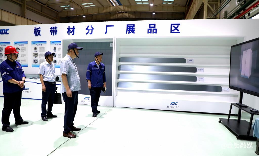 20250810-李忠民调研ty8天游平台登录股份金属材料事业部以“纪检护航+创新突围”助推高质量发展2 20250810-李忠民调研ty8天游平台登录股份金属材料事业部以“纪检护航+创新突围”助推高质量发展2.JPG